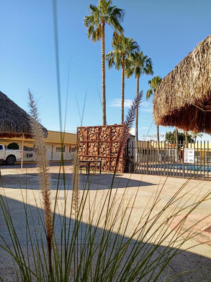Hotel Posada Del Desierto Heroica Caborca Kültér fotó